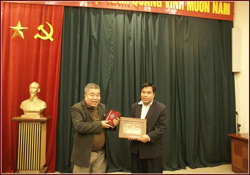 doan-bgd-lao-2011-03