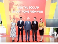 L’Ambassadeur extraordinaire et plénipotentiaire de la République Argentine en visite de courtoisie à la Bibliothèque nationale du Viet Nam